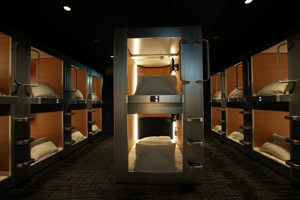 New Japan Capsule Hotel Cabana Osaca Quarto foto