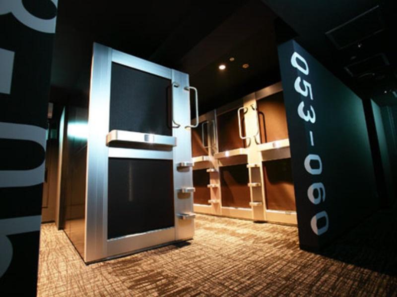 New Japan Capsule Hotel Cabana Osaca Exterior foto